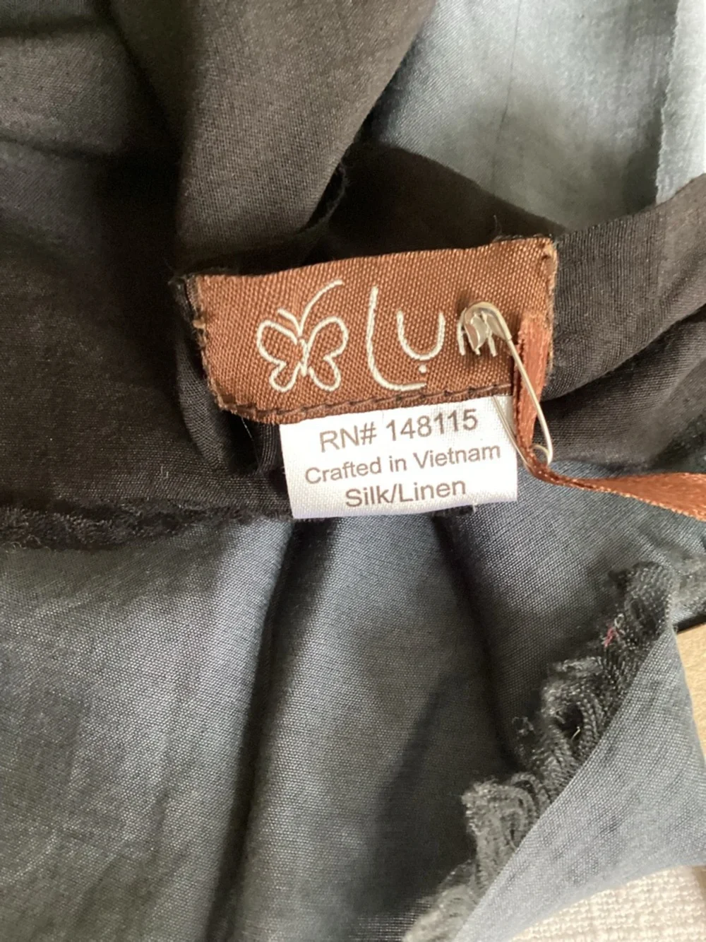 LUA Silk Linen Scarf Charcoal Tie Dye 33”x77” Lightweight Luxury Wrap NWT
